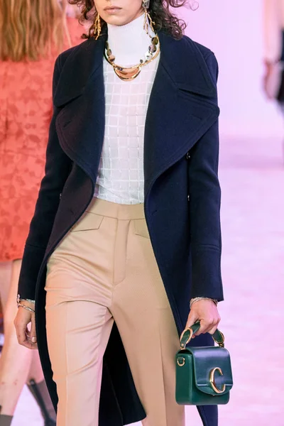 Look 123
